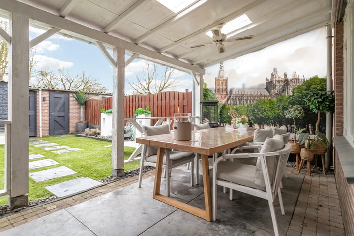 Photo 2 of Lokeren 123