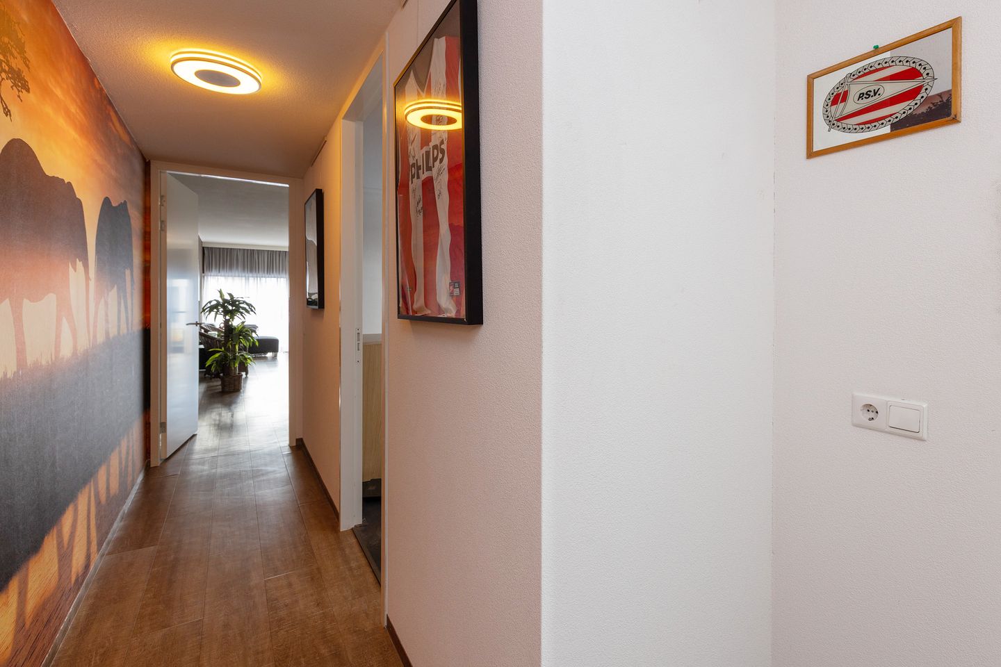 Photo 4 of Brink 6-F