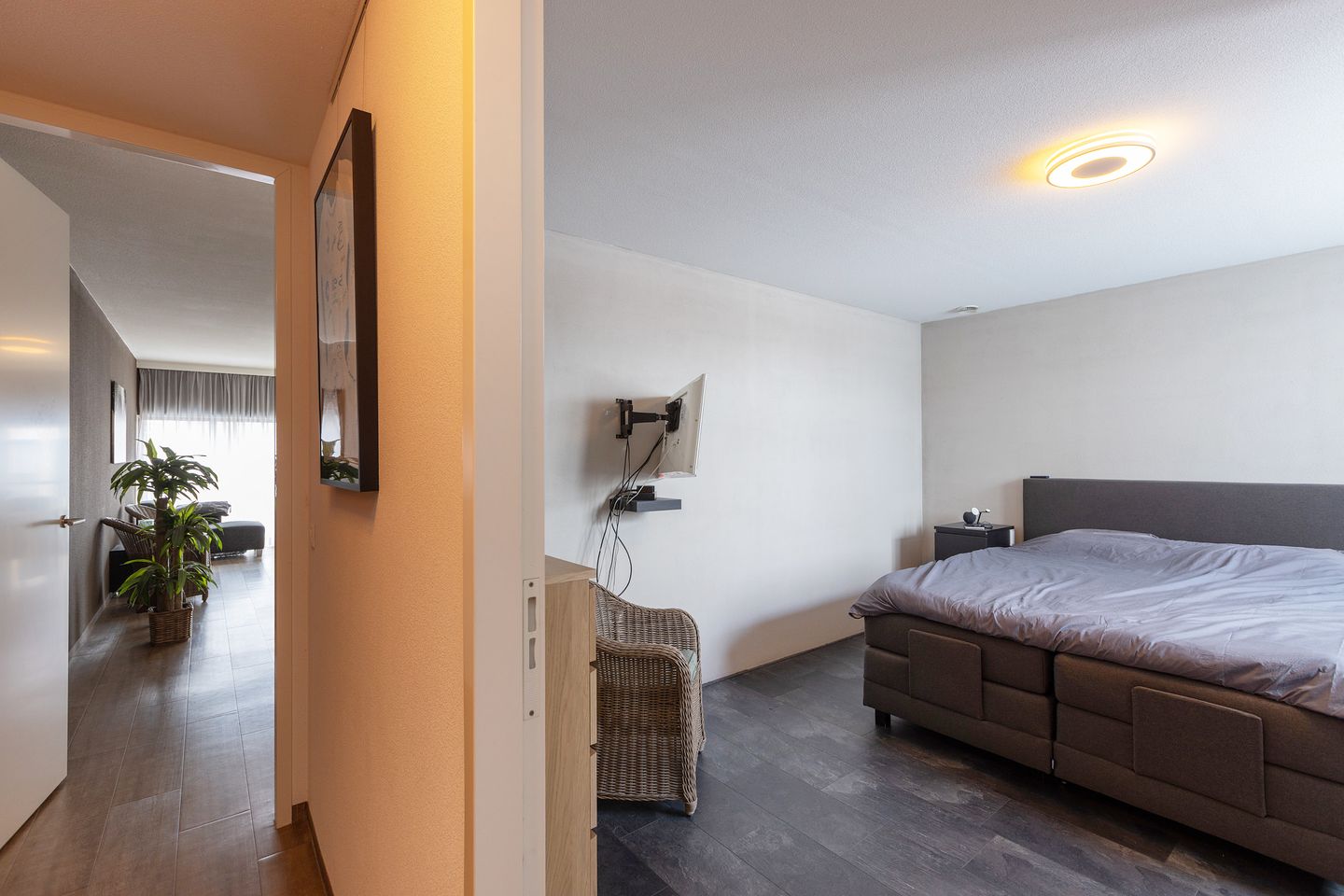 Photo 14 of Brink 6-F