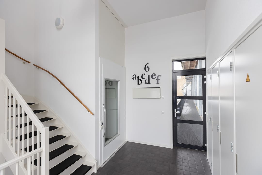 Photo 28 of Brink 6-F