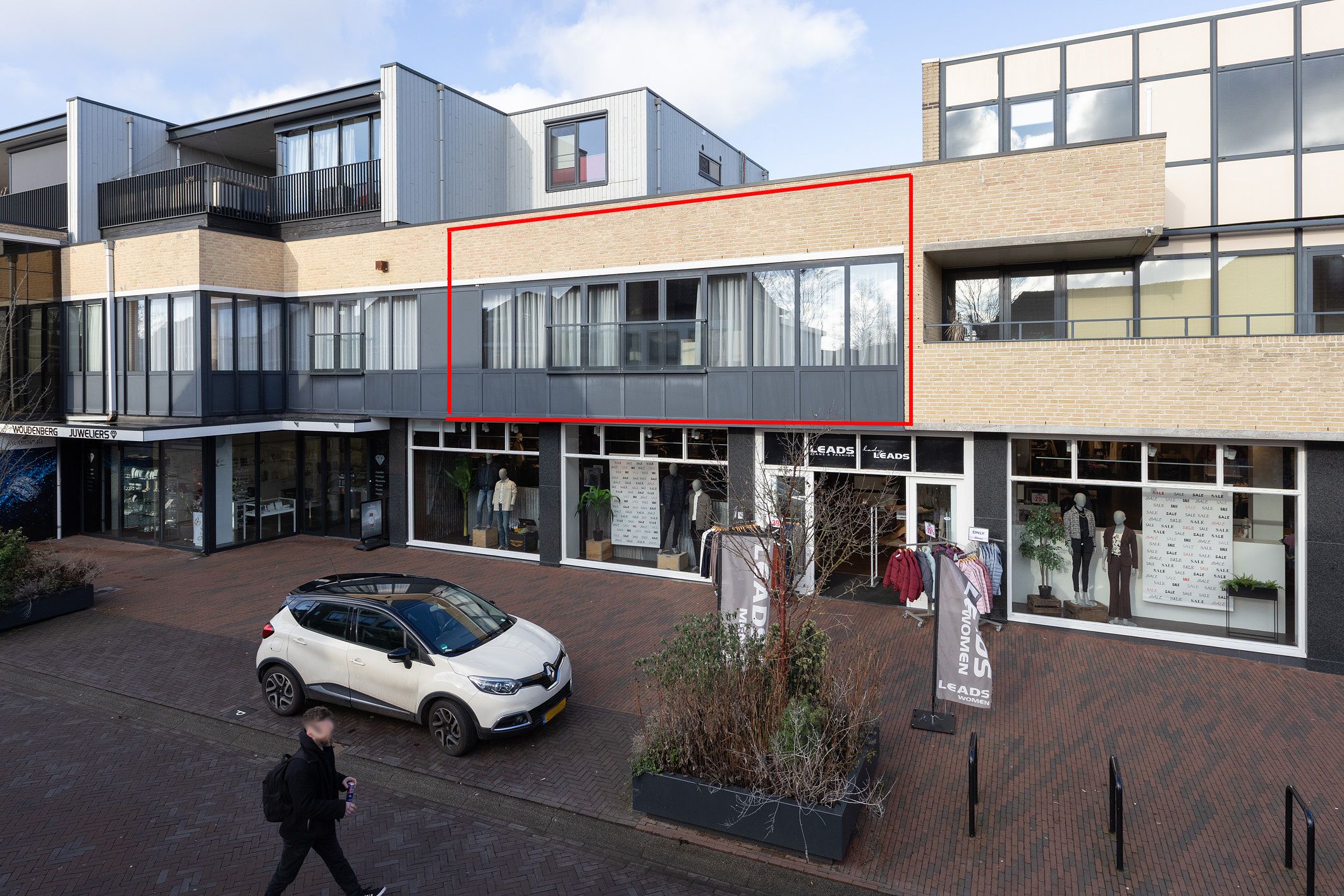 Photo 33 of Brink 6-F