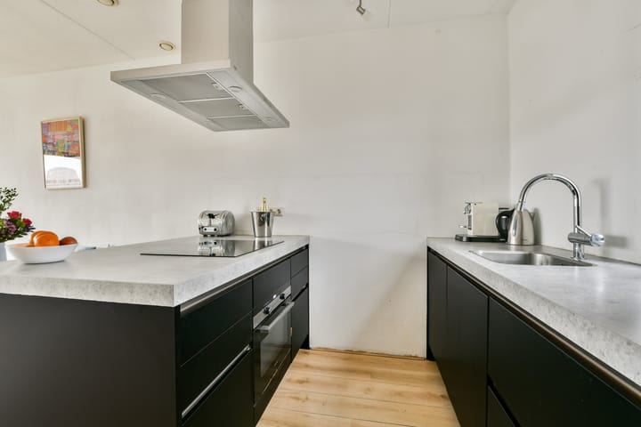 Foto 7 van Eva Besnyöstraat 395