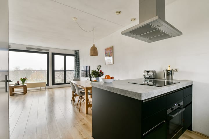 Foto 3 van Eva Besnyöstraat 395