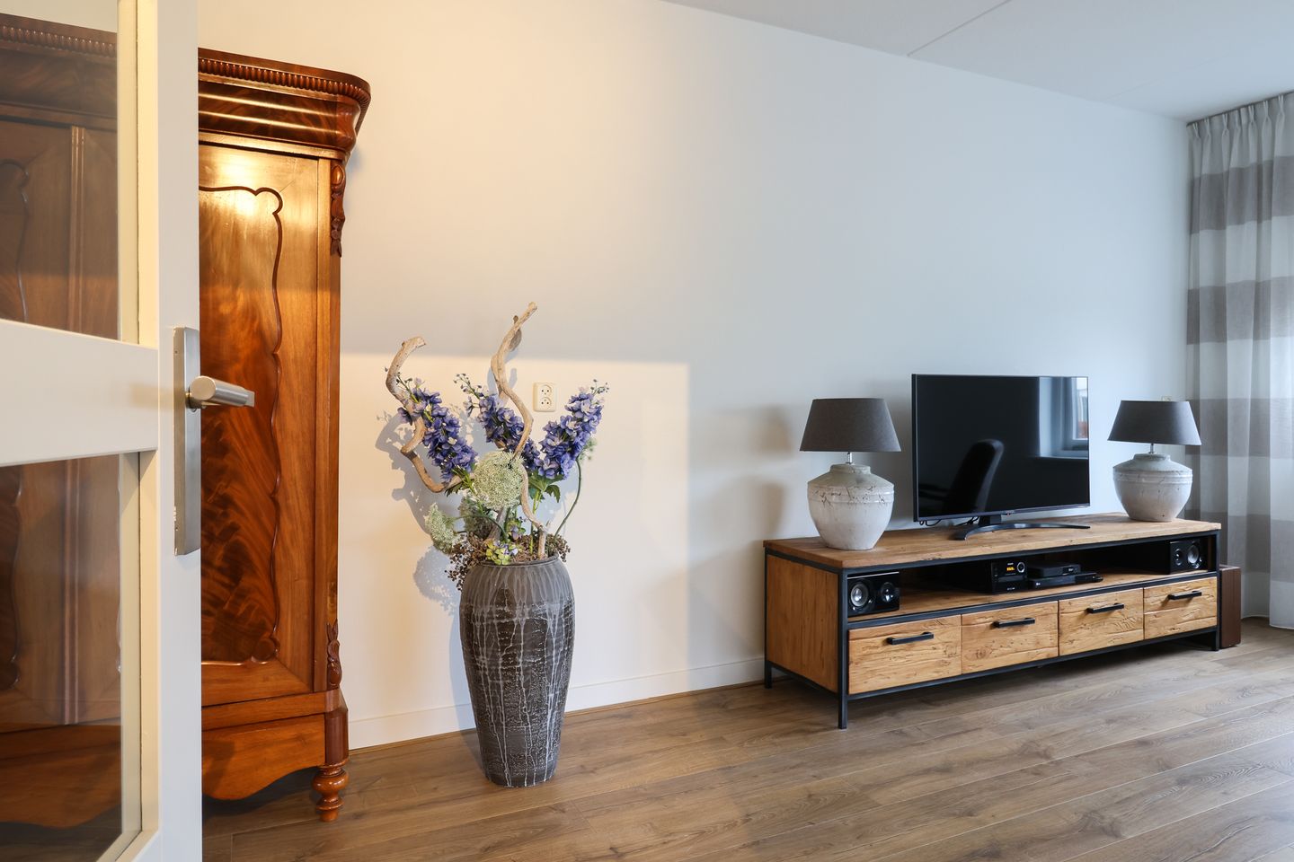 Photo 19 of Beckrypleane 25