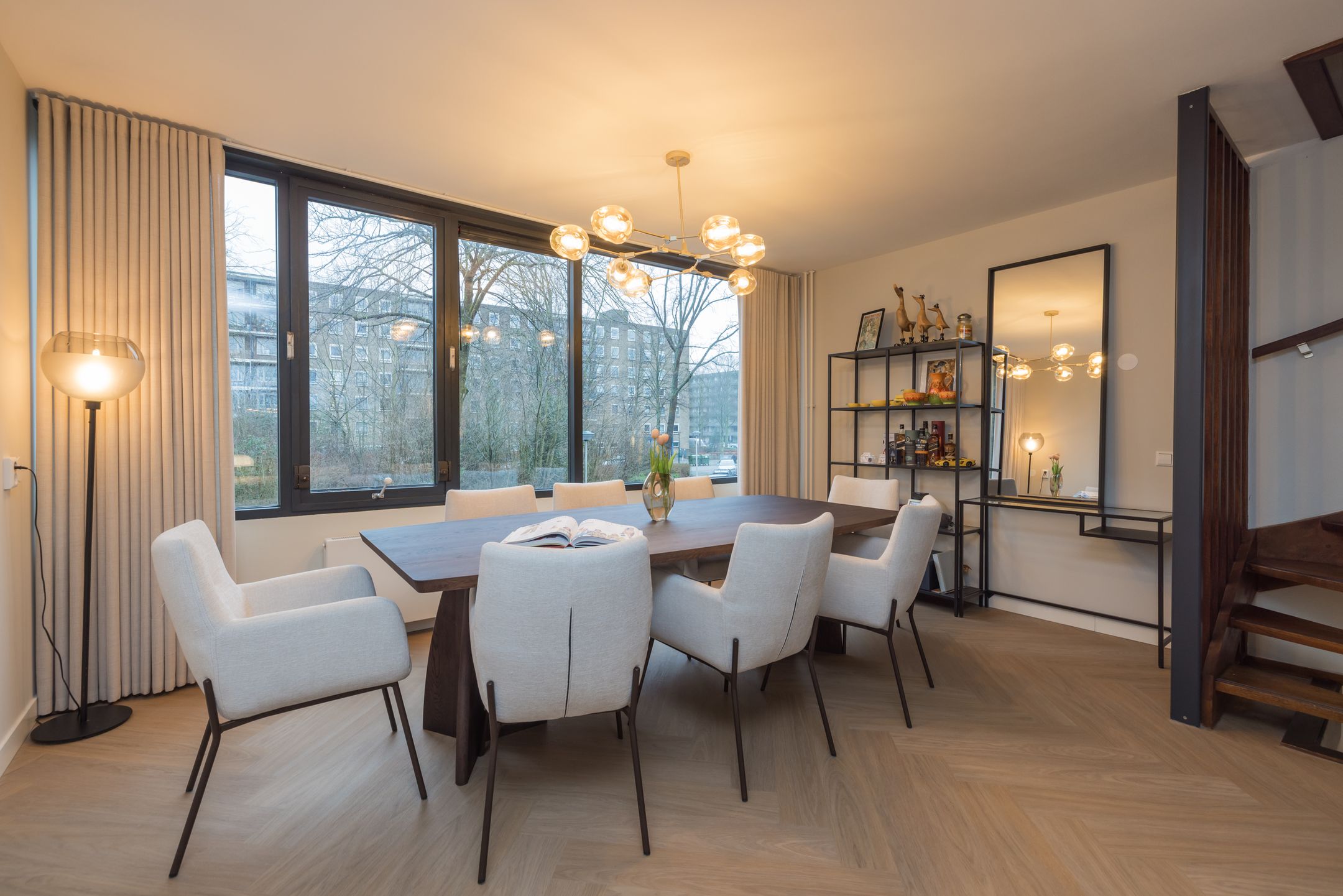 Foto 18 van Aert van Neslaan 70