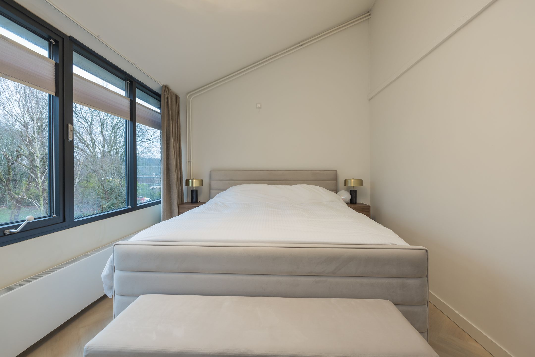 Foto 24 van Aert van Neslaan 70