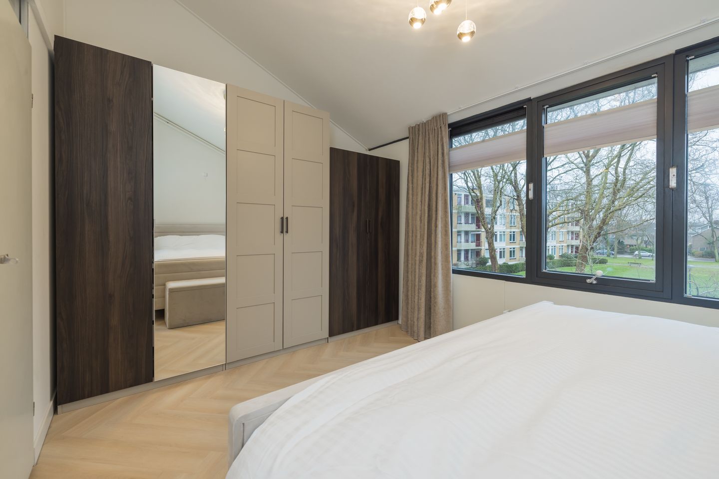 Foto 25 van Aert van Neslaan 70