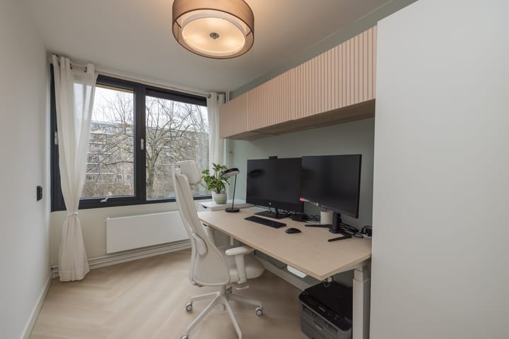 Foto 31 van Aert van Neslaan 70