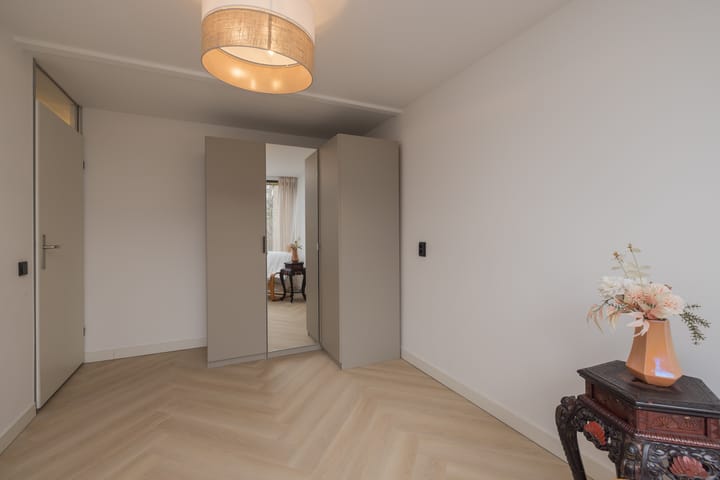 Foto 34 van Aert van Neslaan 70