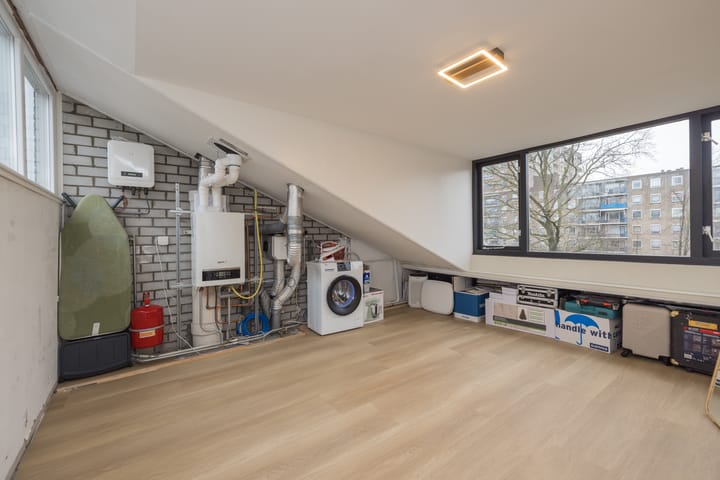 Foto 35 van Aert van Neslaan 70