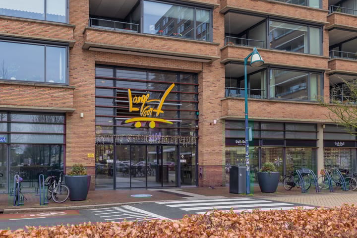 Foto 44 van Aert van Neslaan 70