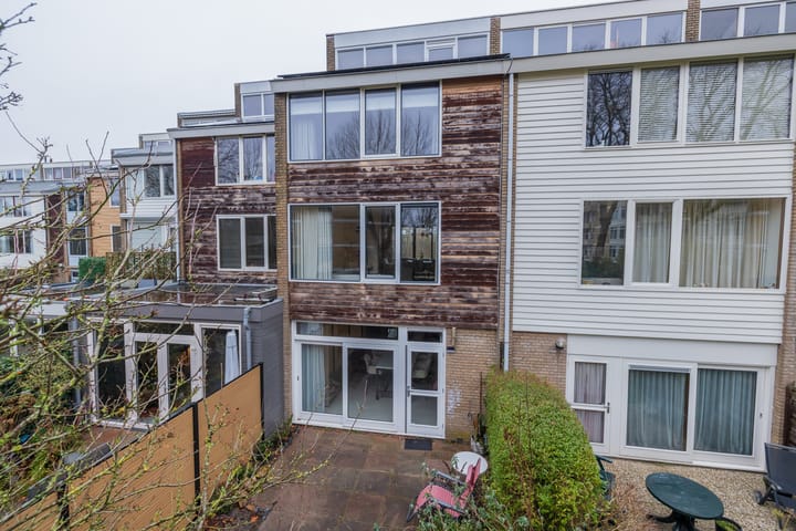 Foto 43 van Aert van Neslaan 70