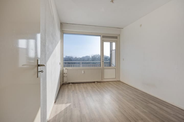 Foto 24 van Kruiskampsingel 283