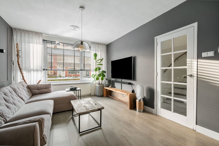 Foto 7 van Voeghoutenstraat 49