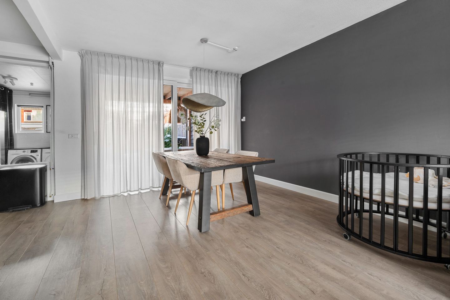 Foto 10 van Voeghoutenstraat 49