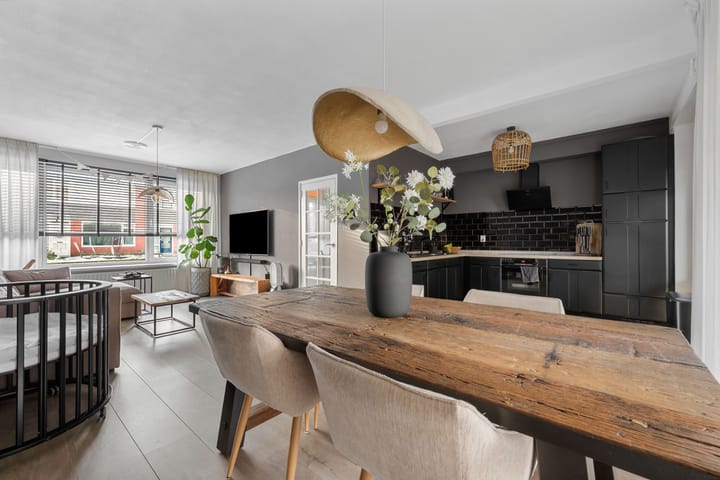 Foto 12 van Voeghoutenstraat 49