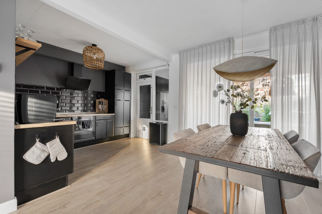 Foto 13 van Voeghoutenstraat 49