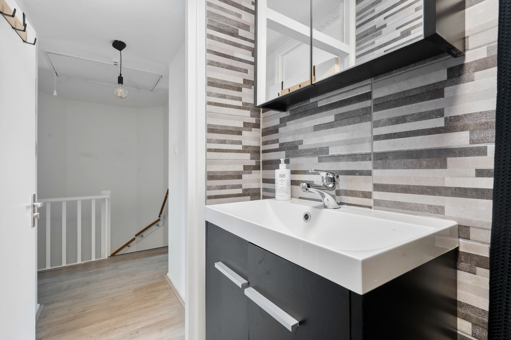 Foto 30 van Voeghoutenstraat 49