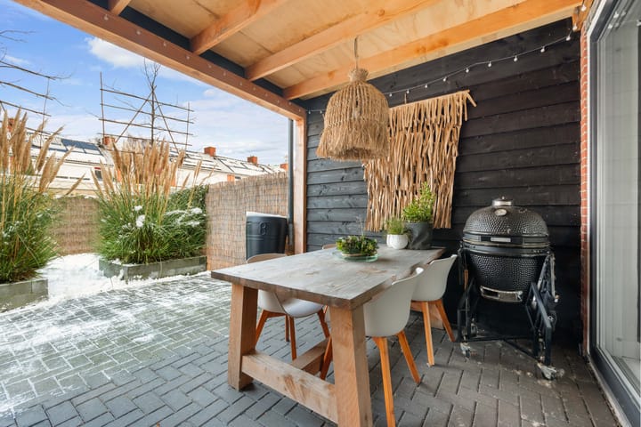 Foto 31 van Voeghoutenstraat 49