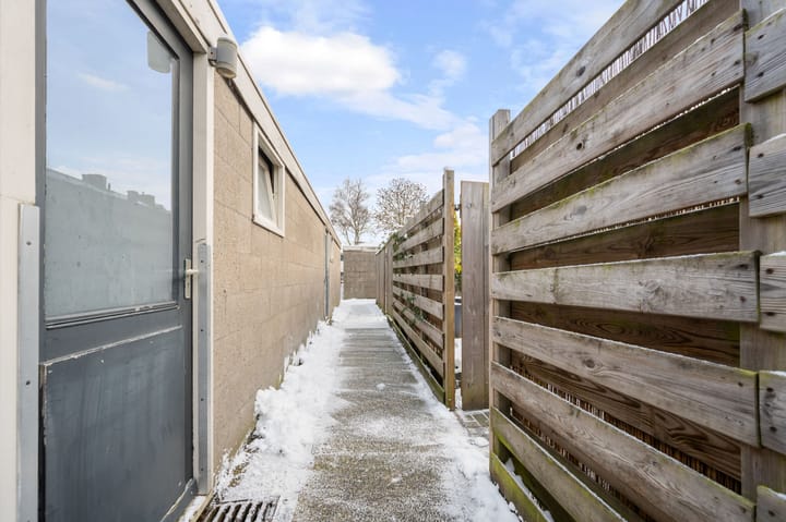 Foto 38 van Voeghoutenstraat 49