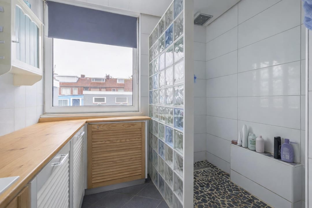 Photo 11 of Lage Wipstraat 16