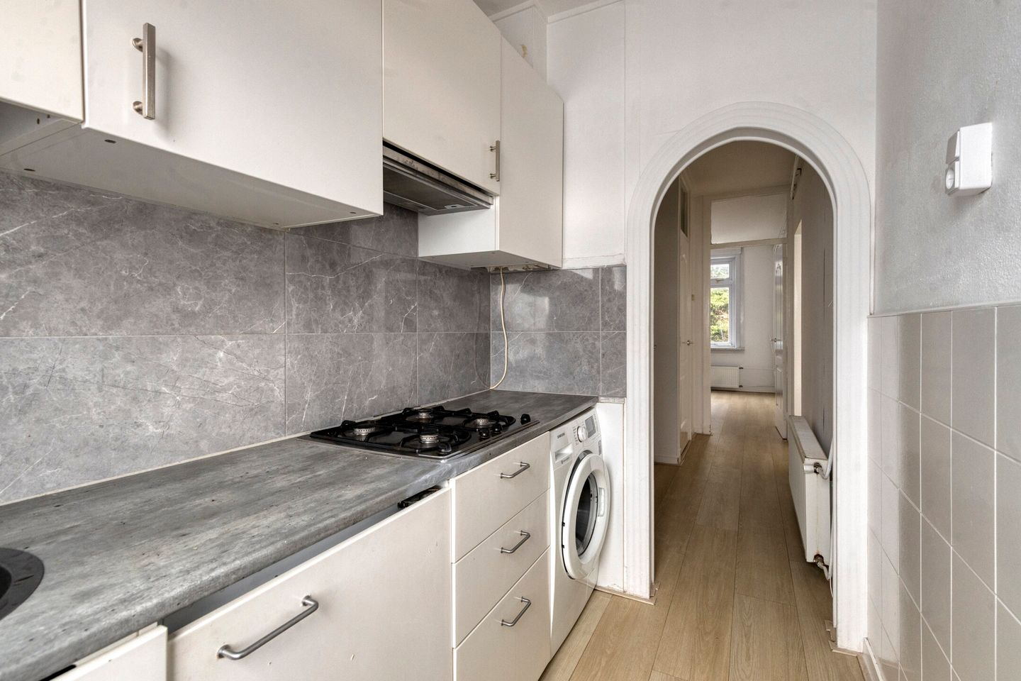 Photo 10 of Schiedamseweg Beneden 463-02R