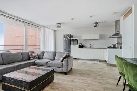 Conradwerf 170 secondary image