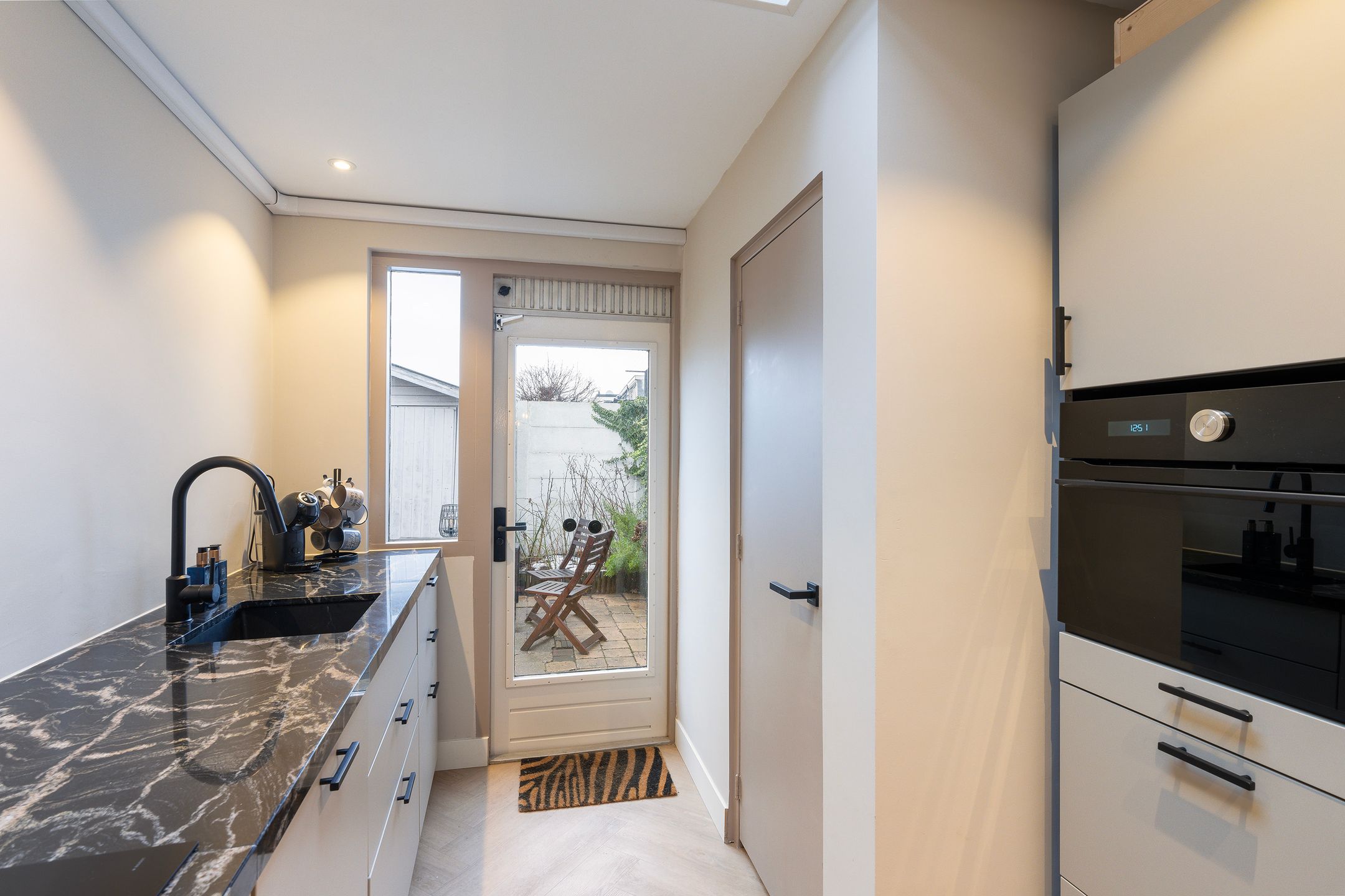 Foto 15 van Oosterstraat 81