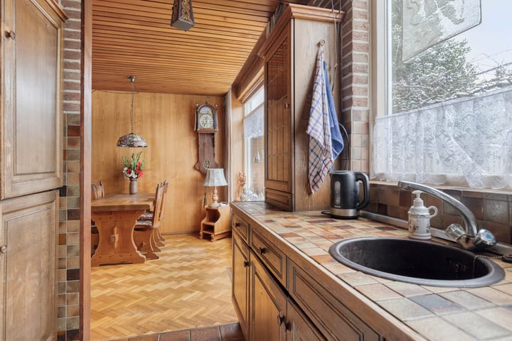 Foto 16 van Oostlaan 50