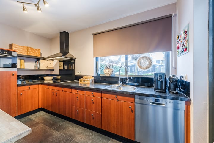 Foto 8 van Maasbommelstraat 36