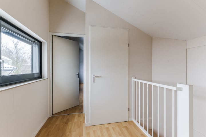 Foto 24 van Maasbommelstraat 36