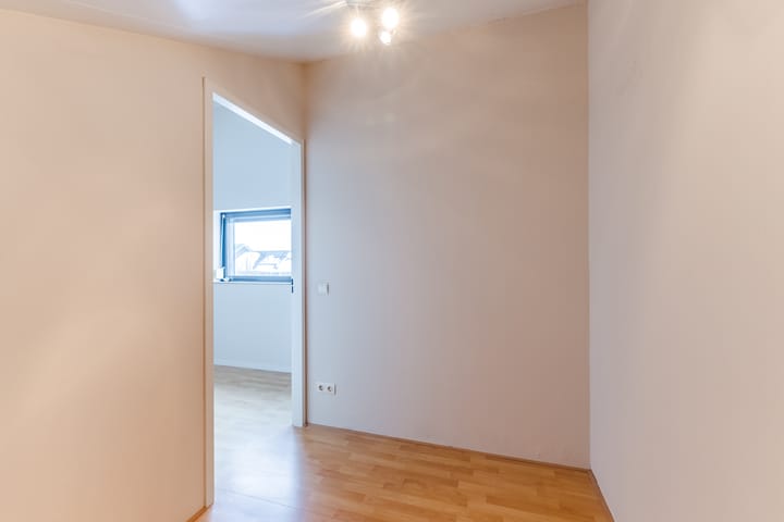 Foto 32 van Maasbommelstraat 36