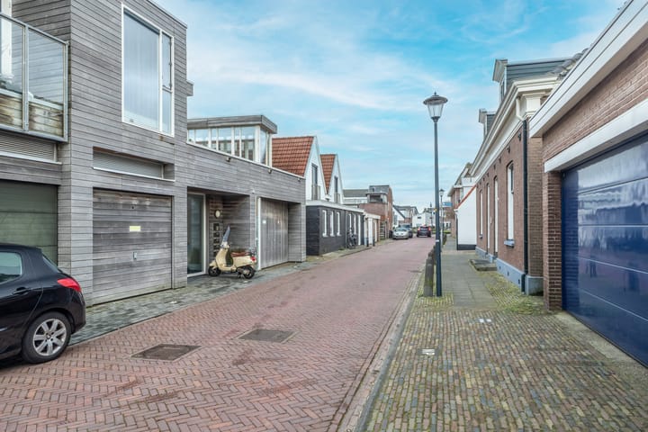 Foto 28 van Marinestraat 4-F