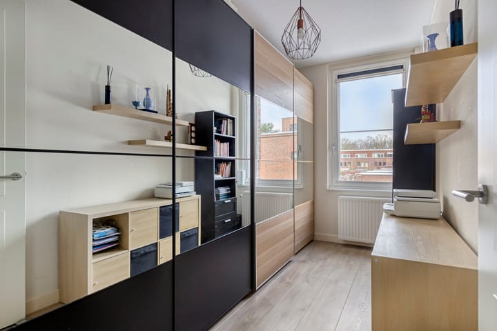 Foto 18 van van Maanenstraat 31