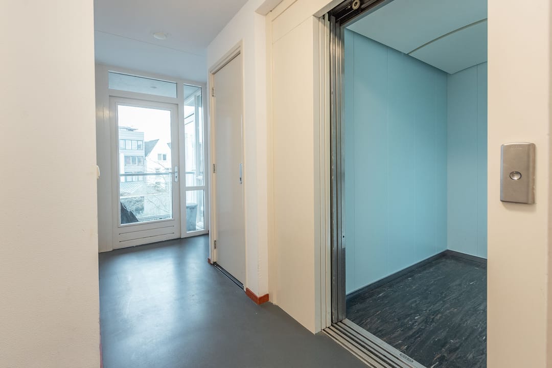 Photo 2 of Rapenburgerstraat 101-D