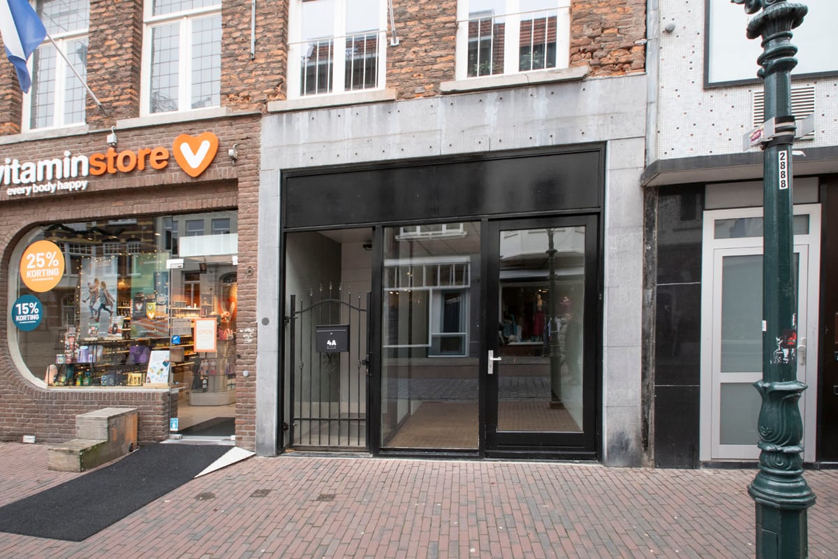 Bekijk foto 2 van Neerstraat 4