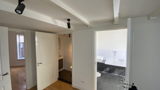 Foto 28 van Nieuwebrugsteeg 28