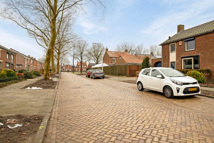 Foto 56 van Kapelaan Molstraat 25