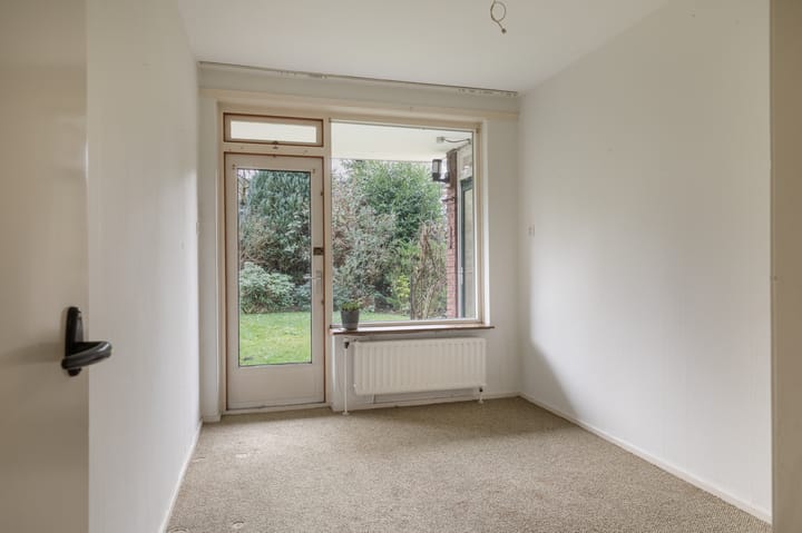 Photo 7 of Paterswoldseweg 464