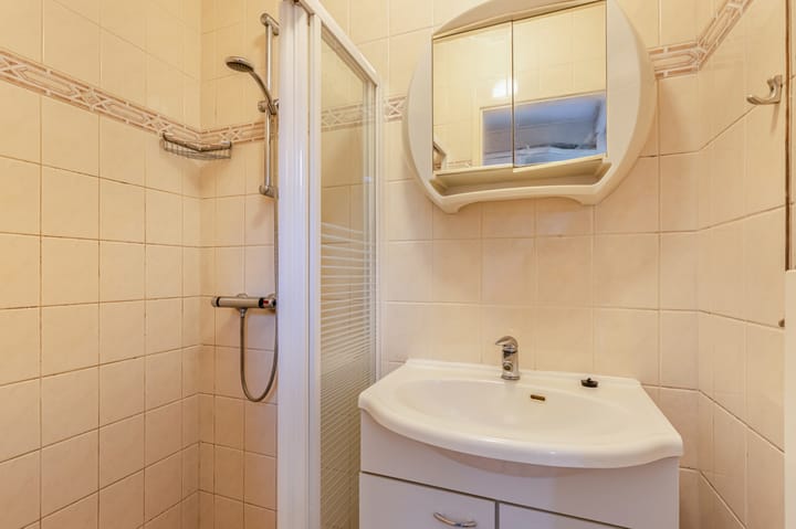 Photo 16 of Paterswoldseweg 464