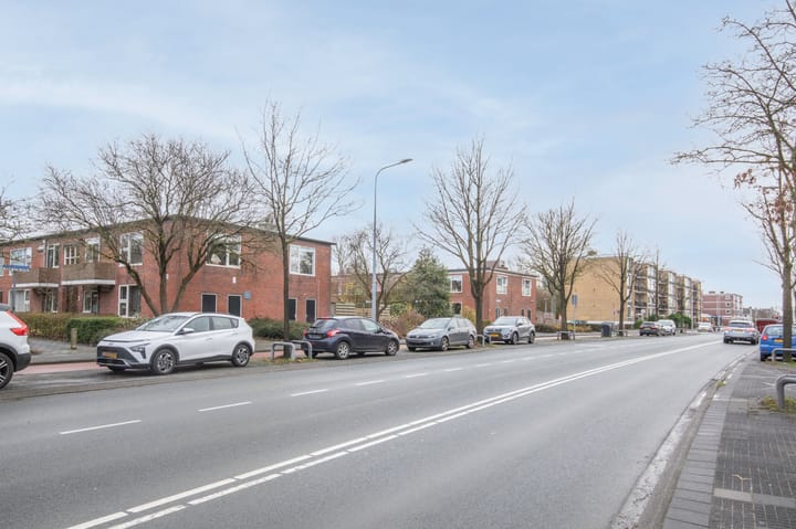 Photo 23 of Paterswoldseweg 464