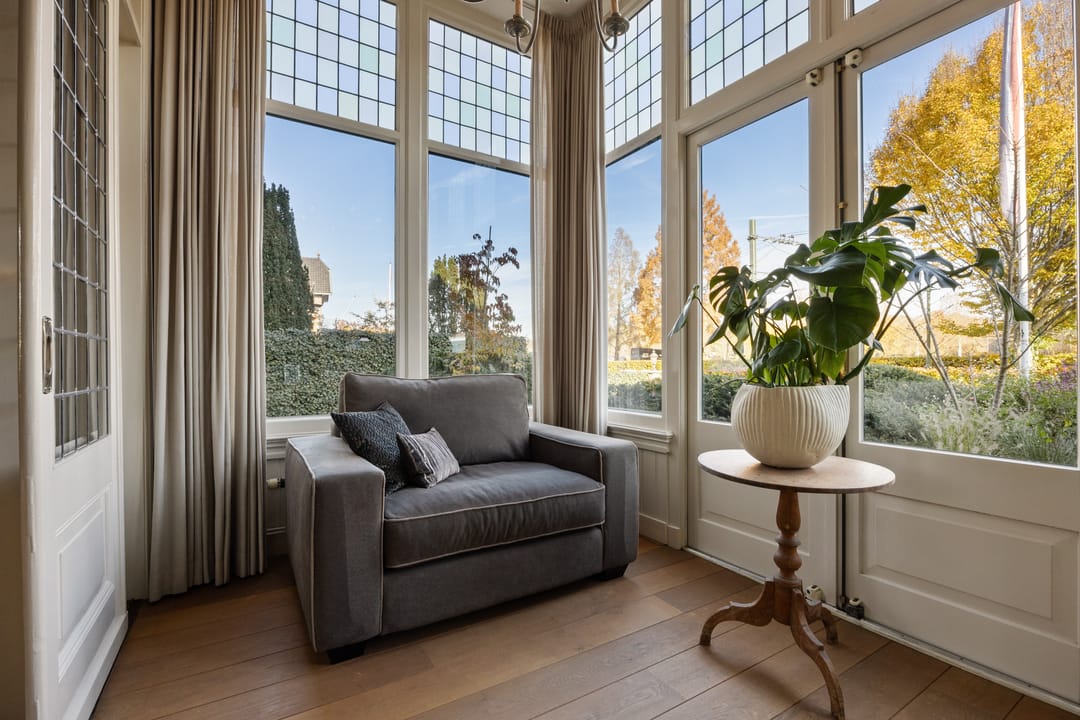 Foto 2 van Spoorstraat 15