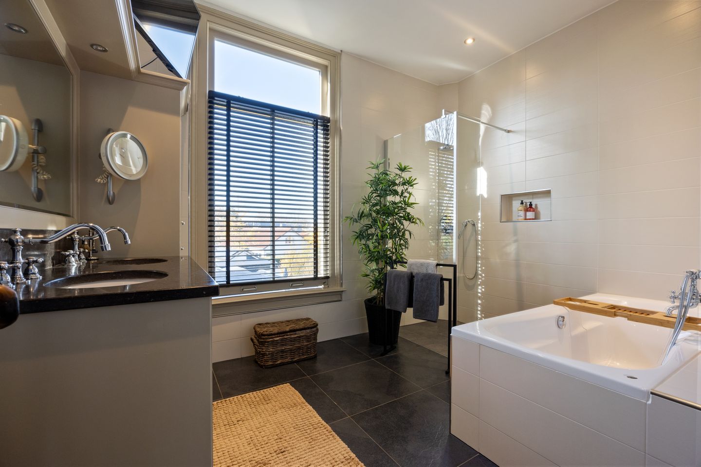 Foto 40 van Spoorstraat 15