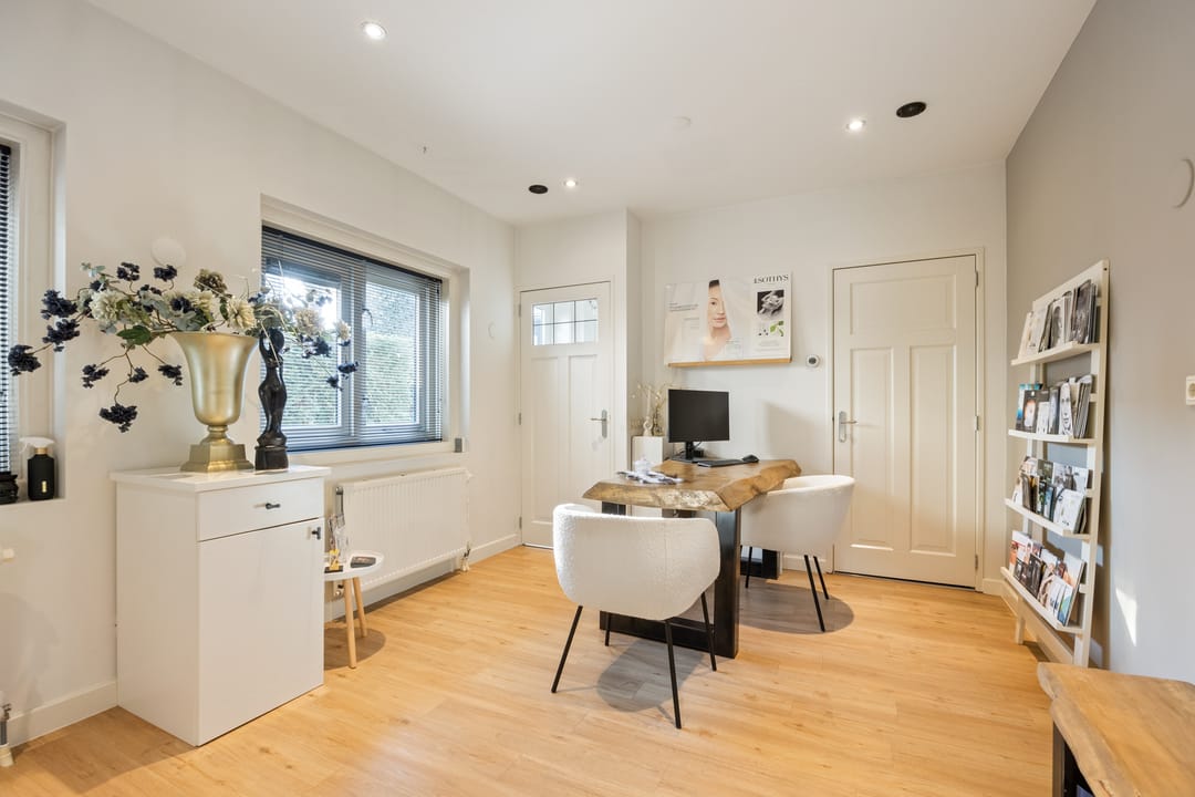 Foto 53 van Spoorstraat 15