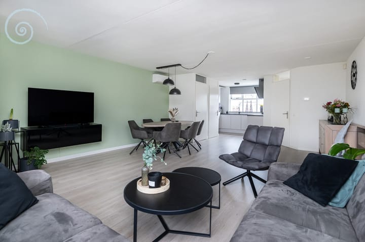 Photo 11 of Botter 9