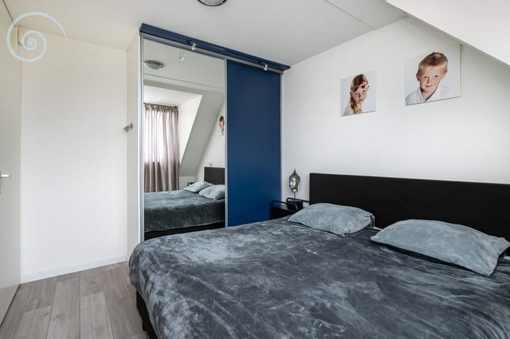 Photo 19 of Botter 9