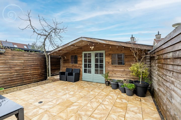 Photo 32 of Botter 9