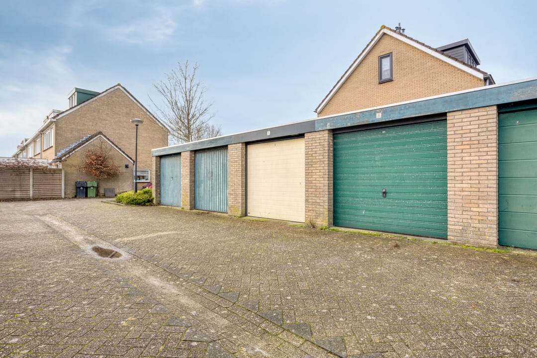 Foto 1 van van der Helstlaan 35-D