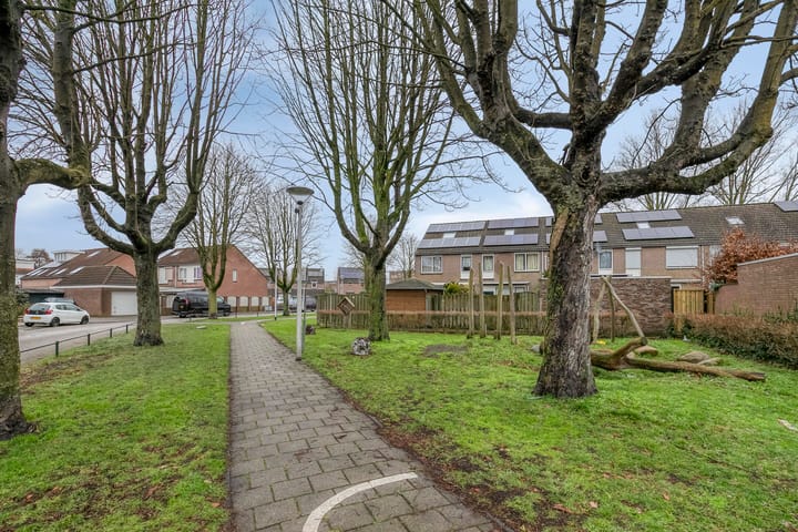 Foto 42 van Aalbersestraat 34