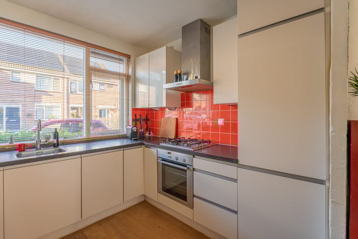 Foto 9 van Purperforel 10